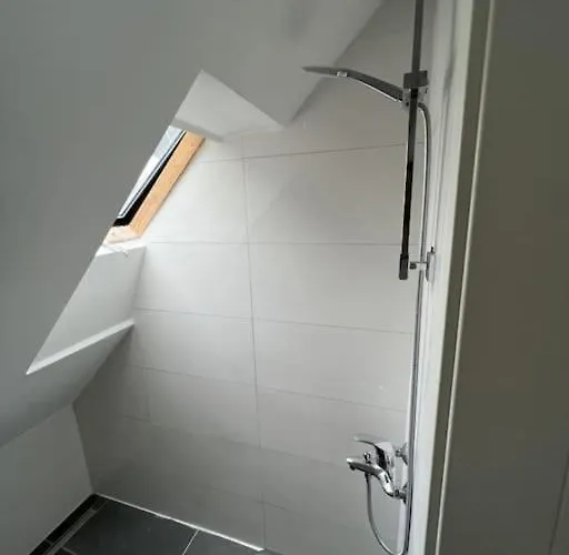 Schoenes Monteur Mg14 Lejlighed *