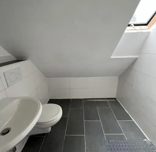 Lägenhet Schoenes Monteur Mg14 Mönchengladbach